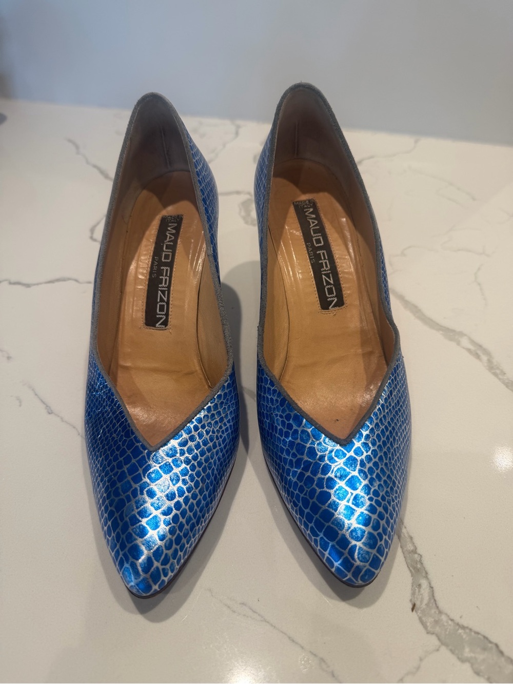 Maud Frizon Rare Blue Metallic Color
Snake Embossed Pumps With Suede Heels